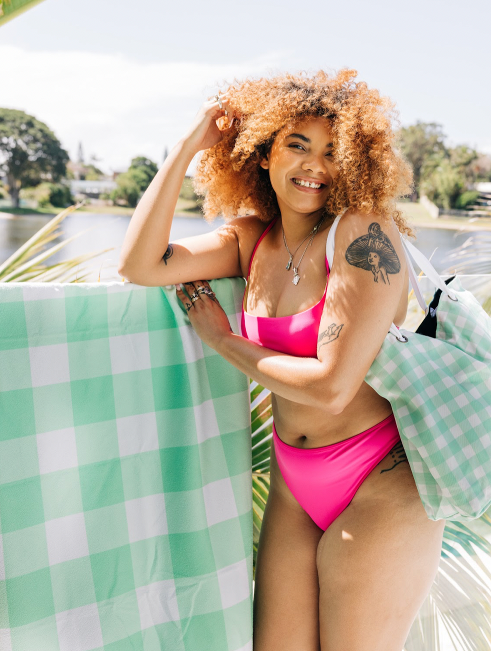 The 'Mint Kiss' Oversized Microfibre Beach Towel – Ocean Road Towel Co